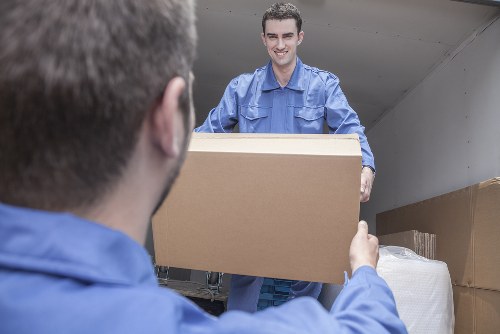 Moving van support for local homes in Crystal Palace